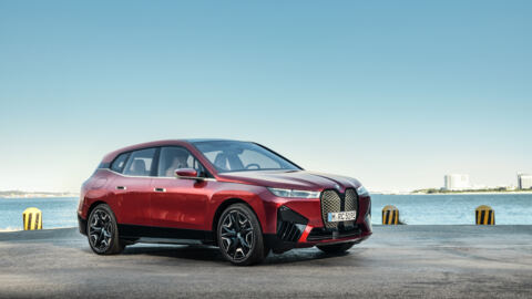 BMW iX xDrive40
