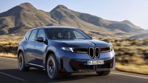 BMW iX3 50 xDrive (2026)