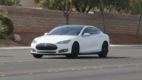 Tesla Model S P85 (2013)